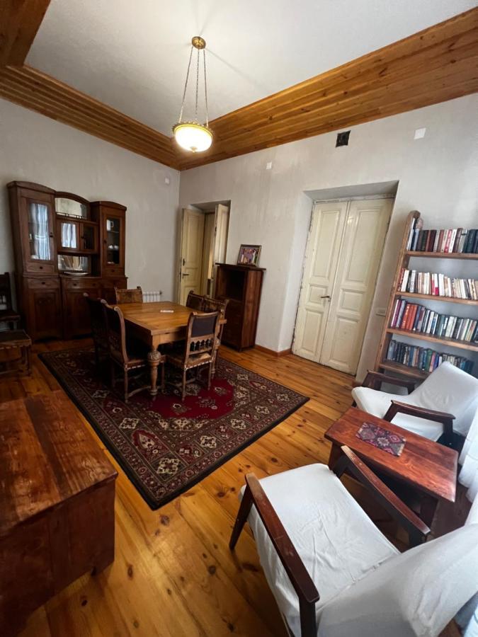 Villa Kars Gjumri Exteriör bild