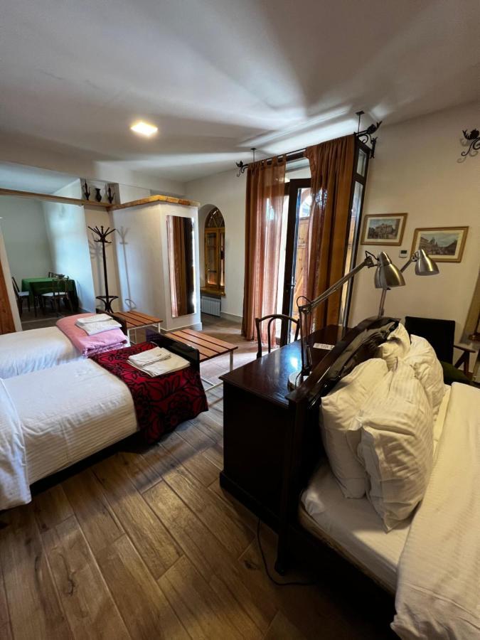 Villa Kars Gjumri Exteriör bild